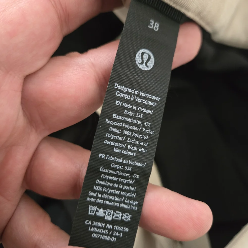 Lululemon Pants Men’s Size 38 Light Cream Relaxed Taper Smooth Twill - Picture 8 of 10